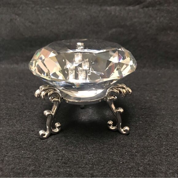 TITISKIN skin crystal faux diamond paperweight with stand 100mm - Picture 3 of 8